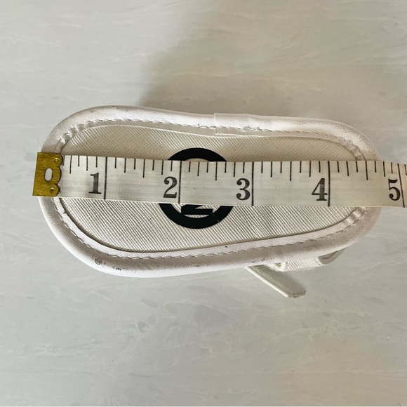 Michael Kors - White Baby Joy Kiera Sandals- Size 3 - Picture 10 of 11